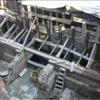 CREATING THE AUDITORIUM: Temporary shoring and excavation for the Auditorium’s back wall.